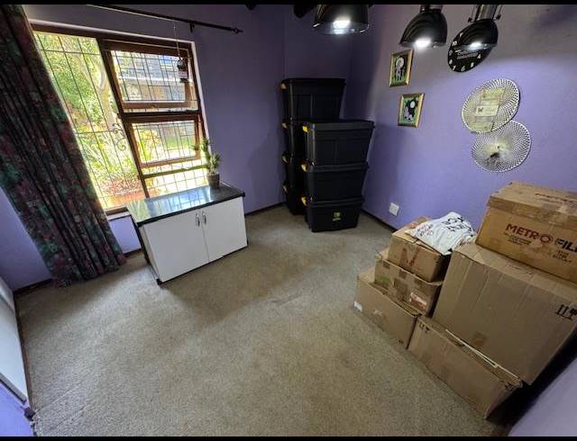 5 BEDROOM HOUSE FOR SALE IN VAN RIEBEECK PARK